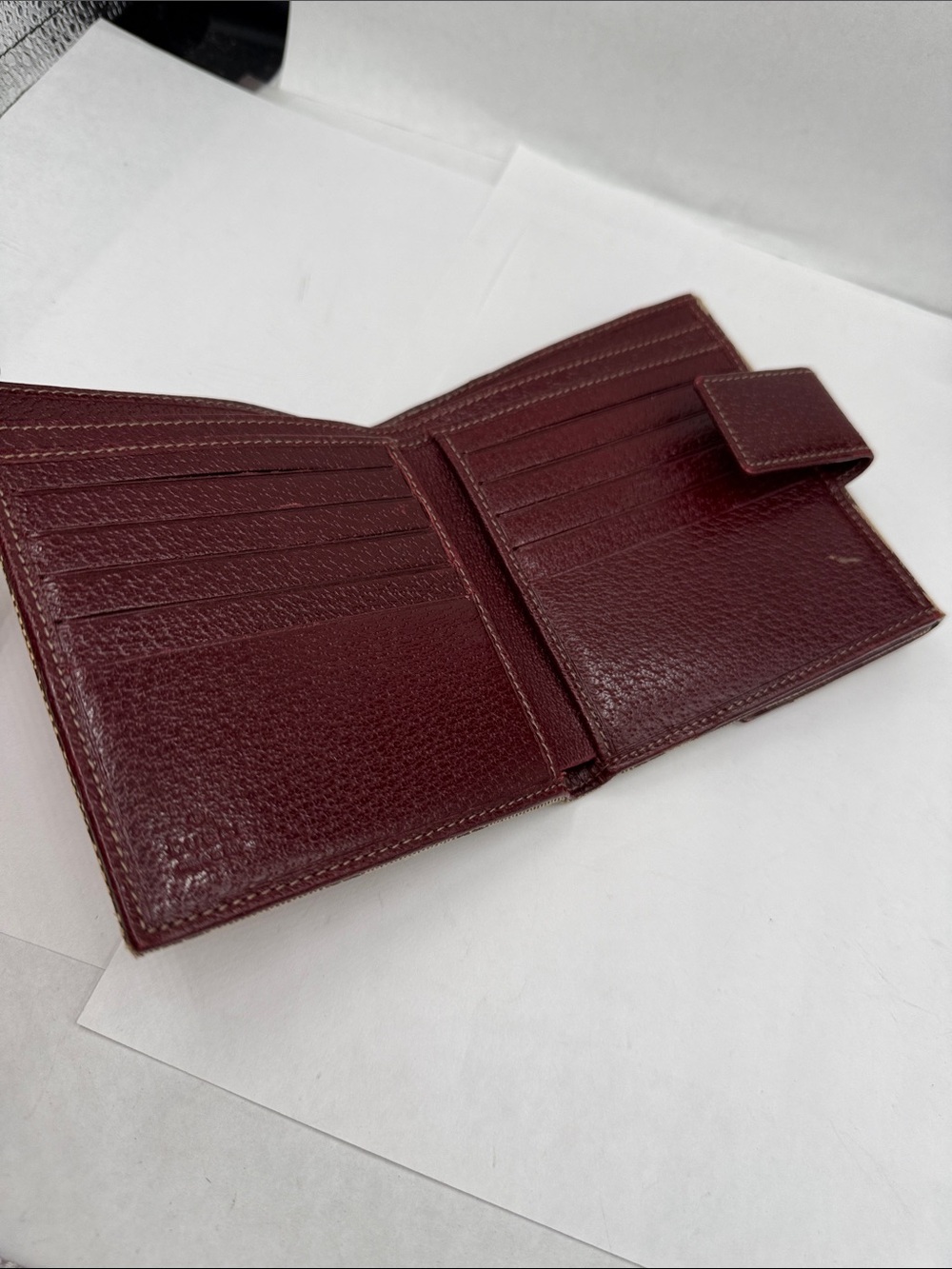 Gucci Beige Monogram Canvas Small Compact Wallet with Leather Trim Bi-Color - Picture 4 of 15